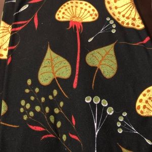 LuLaRoe One Size Leggings - New